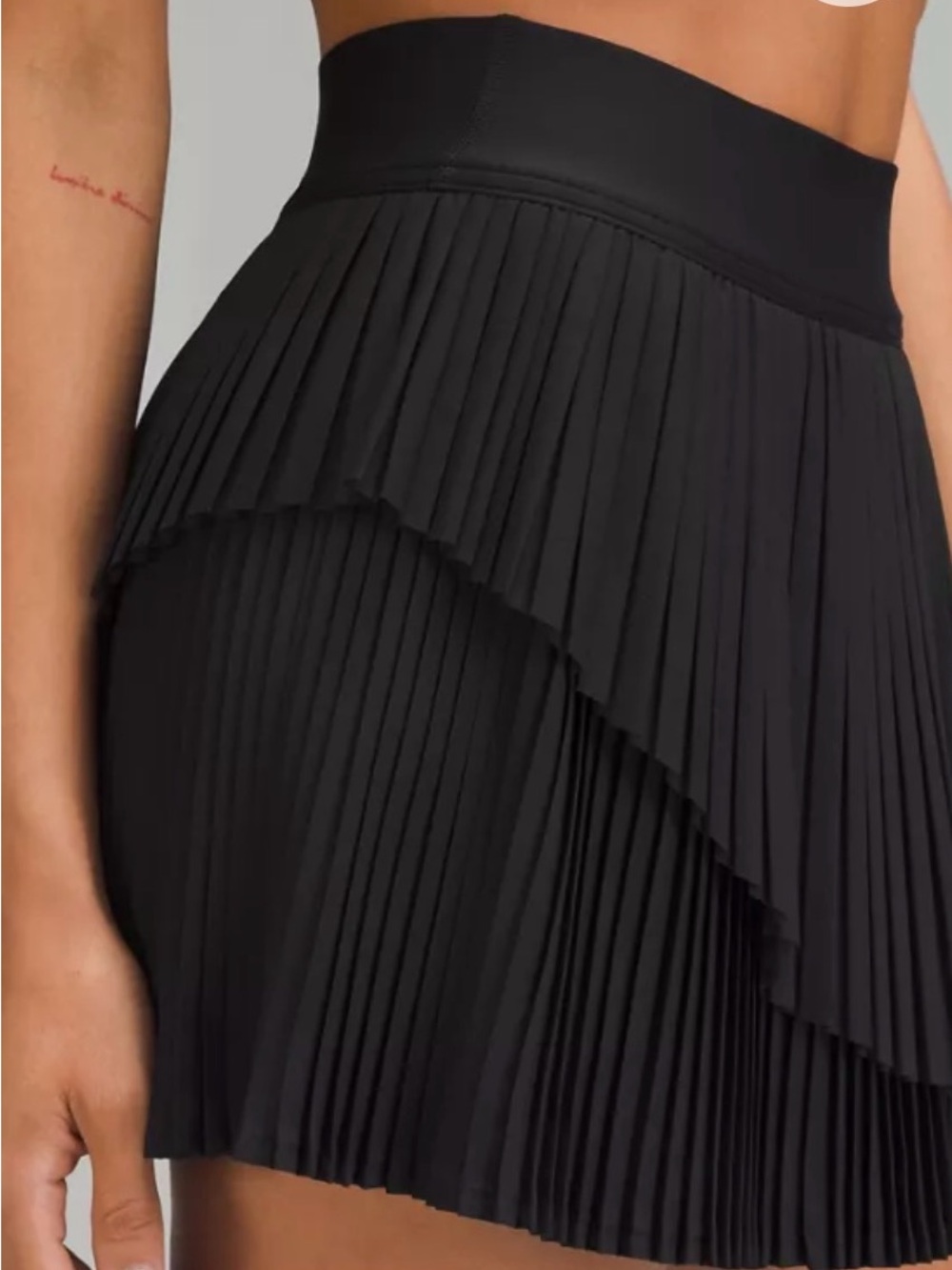 Lululemon Tiered Pleats Women’s High-Rise Tennis Skirt Black Size 6